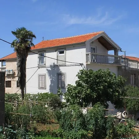 By The Sea Tkon, Pasman - 8227